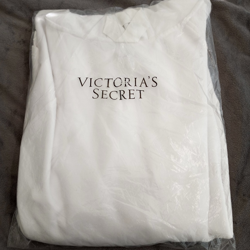 NEW Victorias Secret Classic Hooded Cape Oversized Hoodie Tunic WHITE - Picture 4 of 4